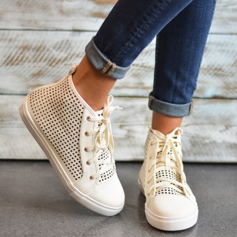 NWOT High Top Sneakers